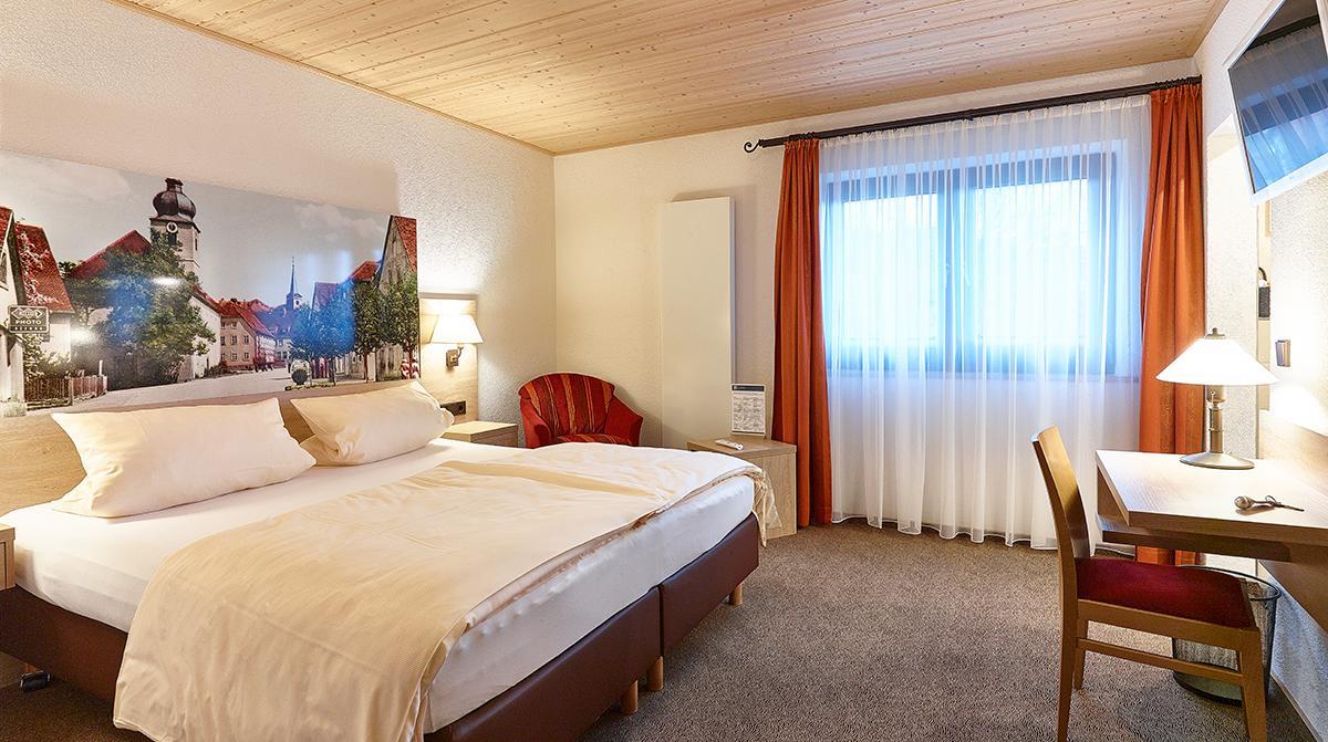 Gasthof Adler Schillingsfürst Esterno foto